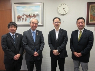 photo1